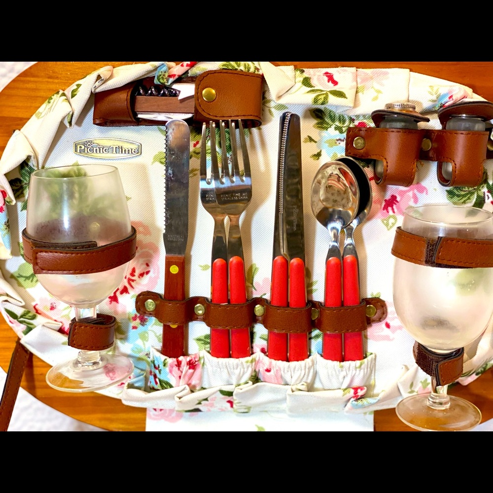 Picnic Time Wine & Cheese Picnic Basket Complete